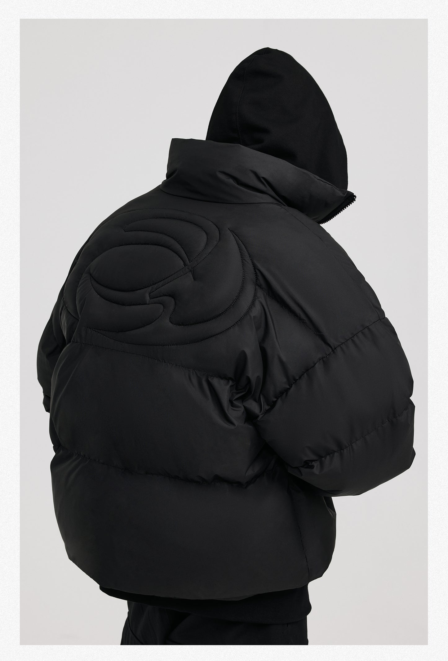 Embossed Embroidery Thickened Short Down Jacket